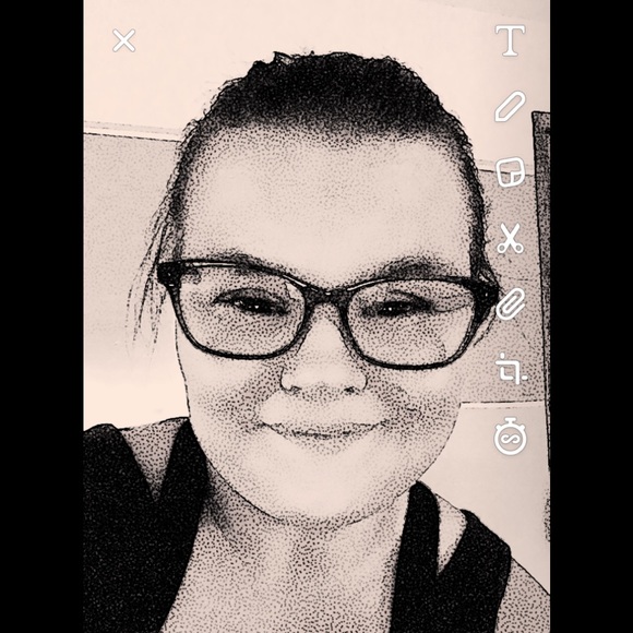 Meet your Posher, Heather - Picture 1 of 1